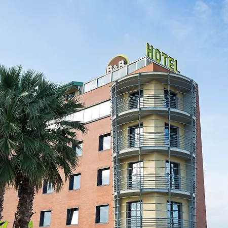 B&B Hotel Pisa Airport-2